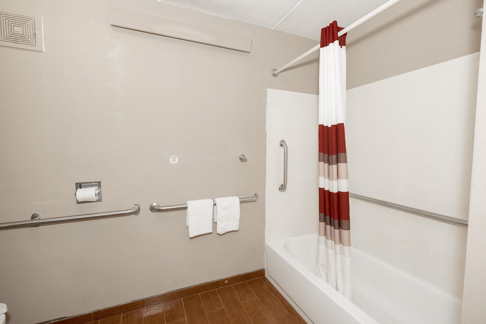Red Roof Inn Jackson Downtown - Fairgrounds Екстериор снимка