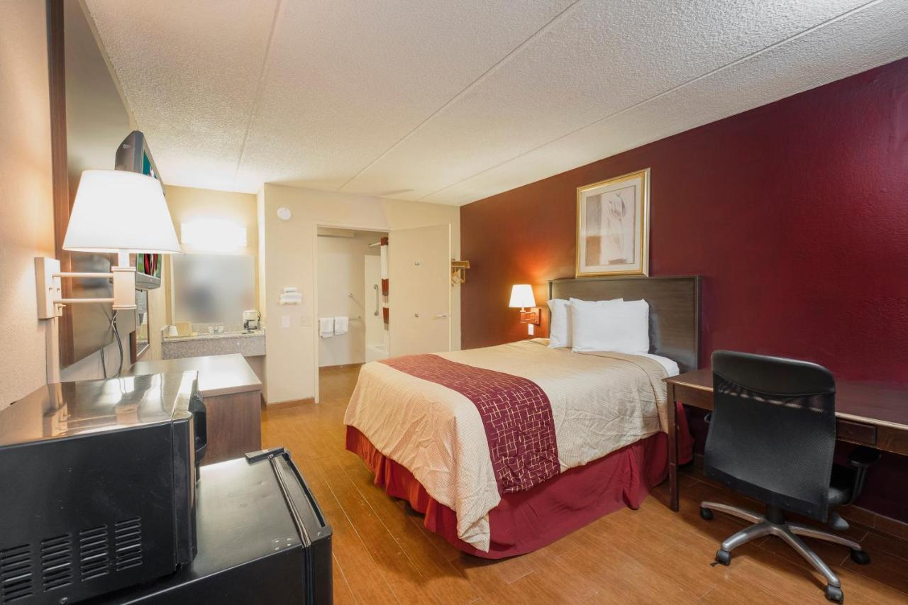 Red Roof Inn Jackson Downtown - Fairgrounds Екстериор снимка